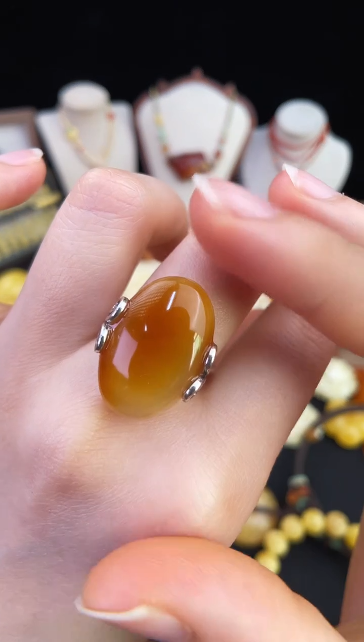 琥珀未镶嵌珠宝奇石柒月