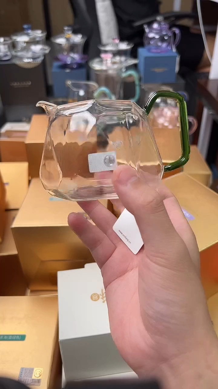 @@禾器晶彩璀璨湖绿色