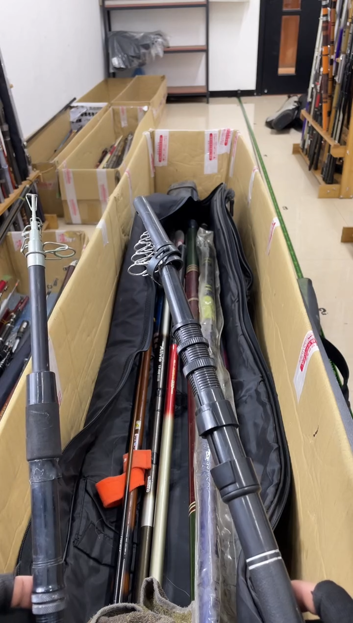 给****烟孤品微瑕，以直播间介绍为准，加10元发顺丰。