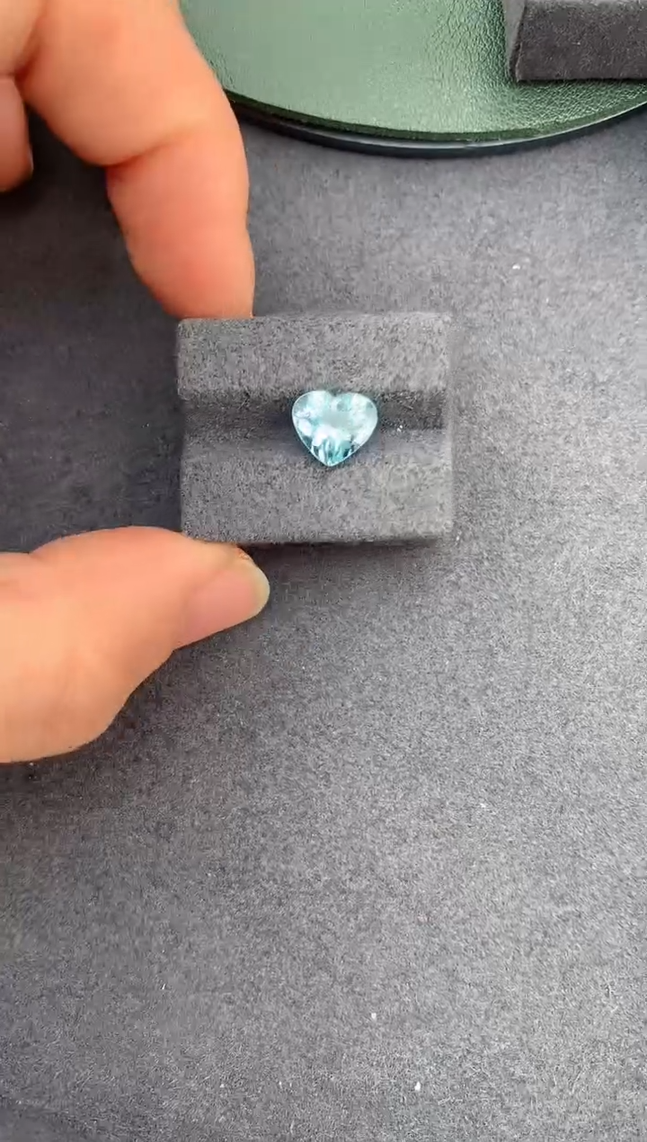 【闪购商品】海蓝宝石裸石未镶嵌1.8ct海蓝宝