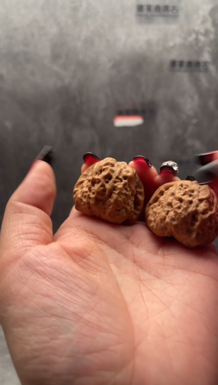 【闪购商品】文玩核桃吊坠蛤蟆头