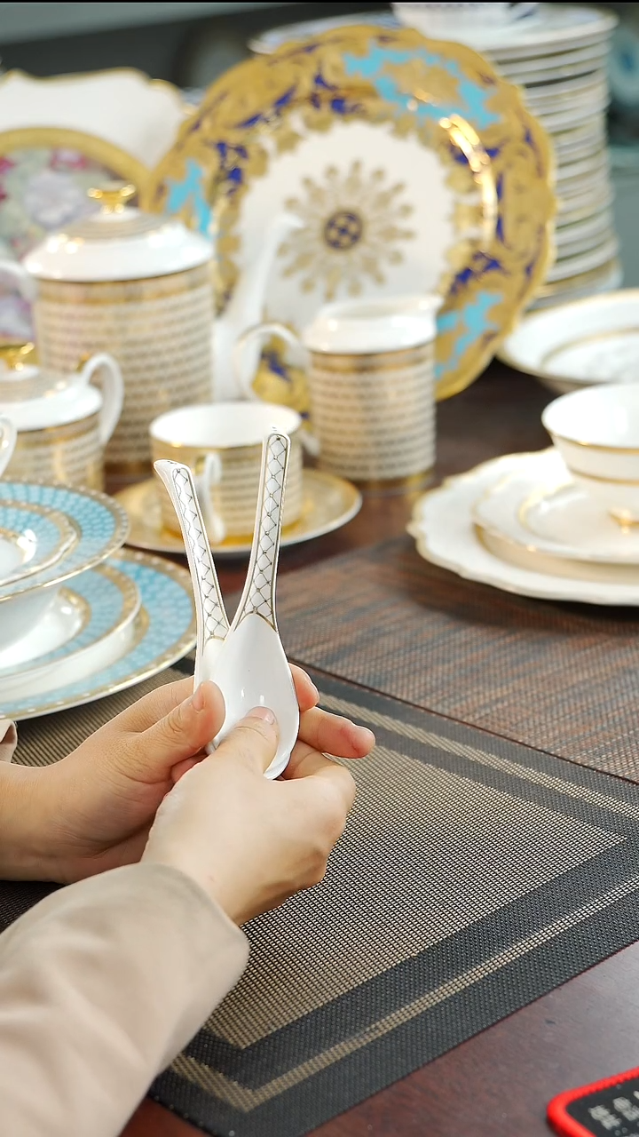 瓷片筷架2个  福利价