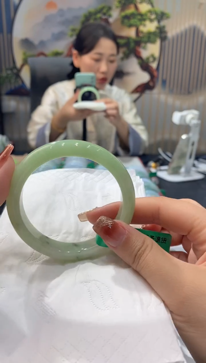 【闪购商品】翡翠手镯未镶嵌00001631