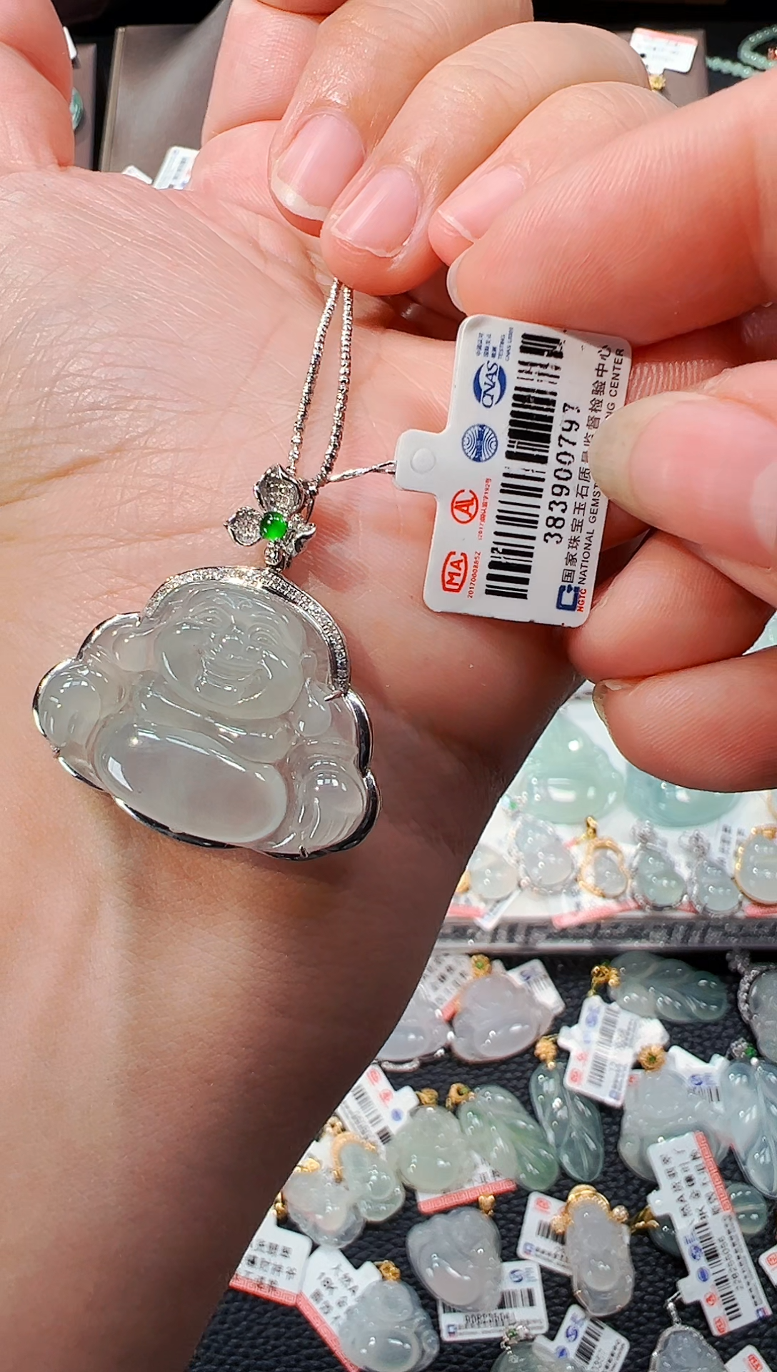 【闪购商品】翡翠吊坠(不含链)18K金镶嵌佛公吊坠737