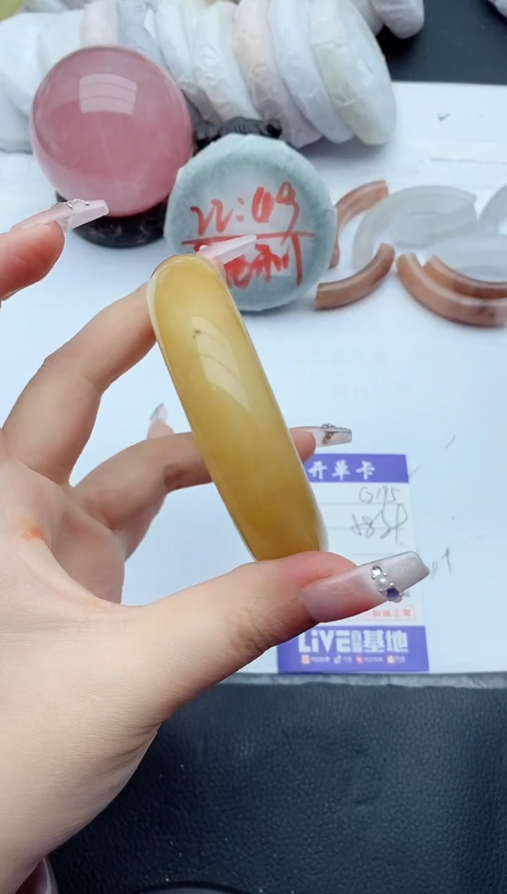 【闪购商品】石英质玉手镯未镶嵌G195+58/59
