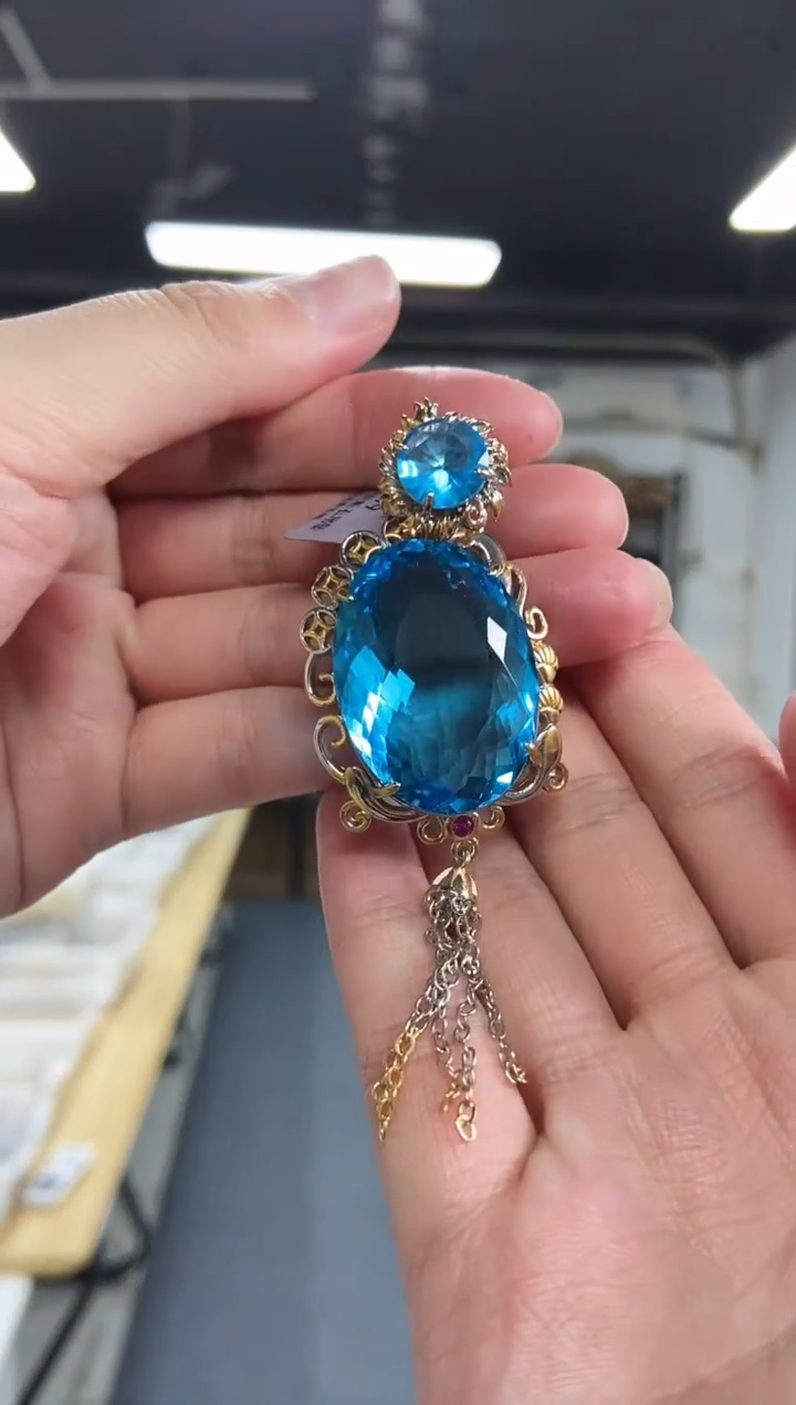 【闪购商品】托帕石吊坠未镶嵌多样性发其一颜色微差