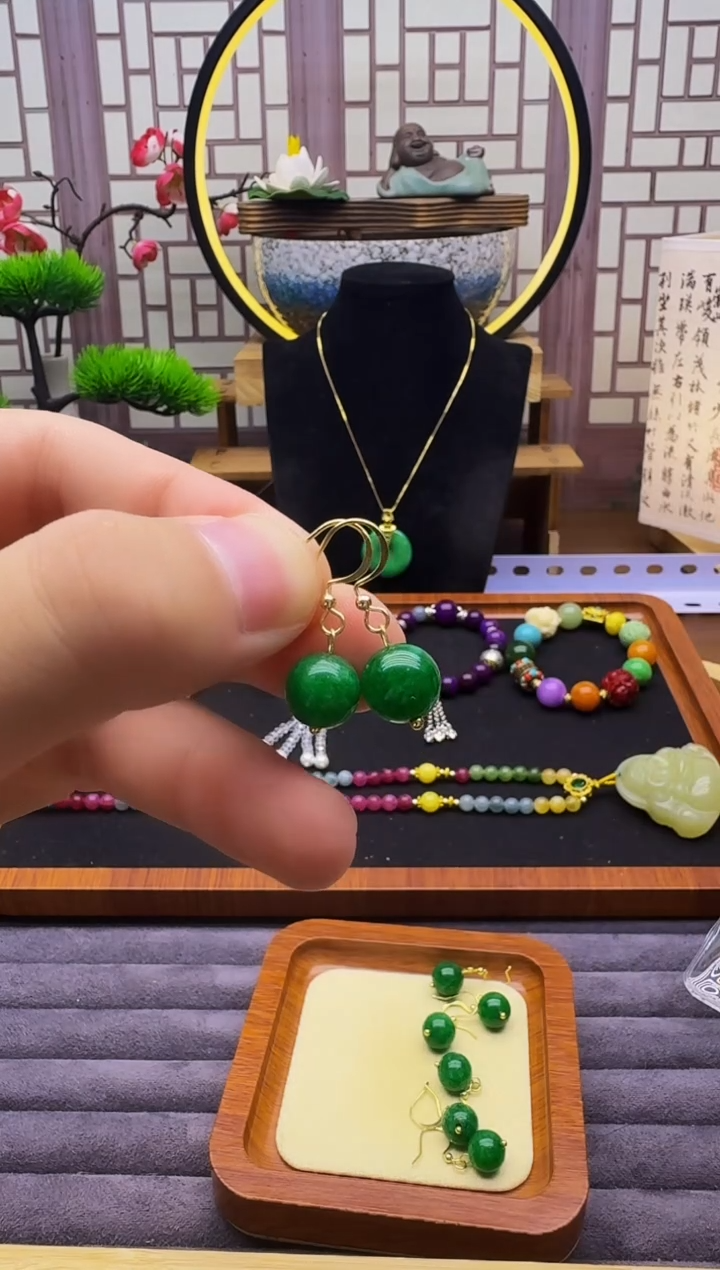 翡翠14K金镶嵌耳饰E02