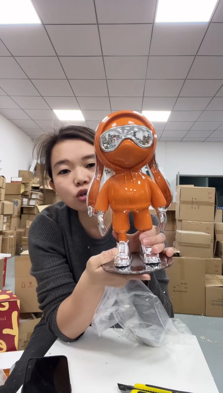 树脂长耳兔橙色摆件小号