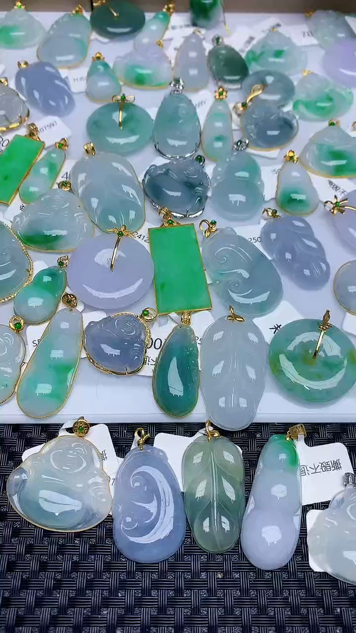 【闪购商品】翡翠颈饰18K金镶嵌5434545345