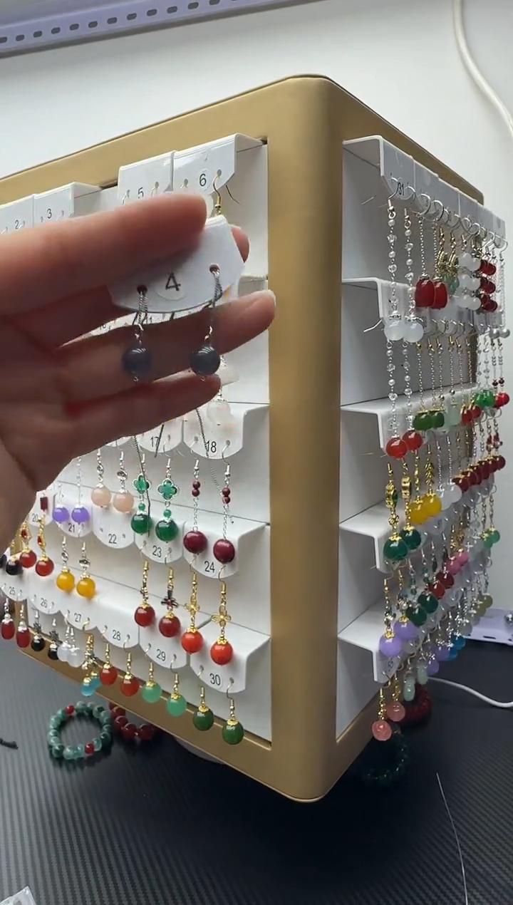 未镶嵌石英质玉（非洲翠）耳坠4