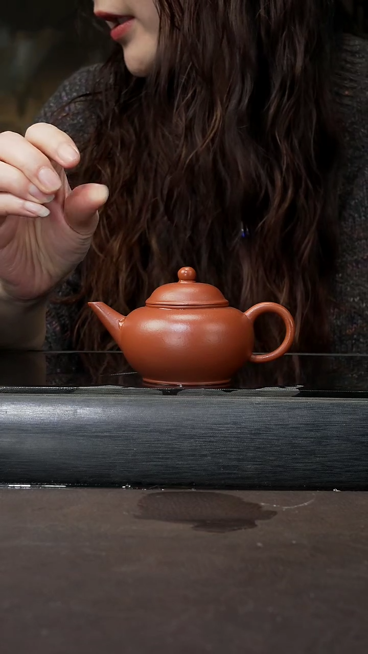 【闪购商品】紫砂茶壶朱泥 盔帽水平140cc 058