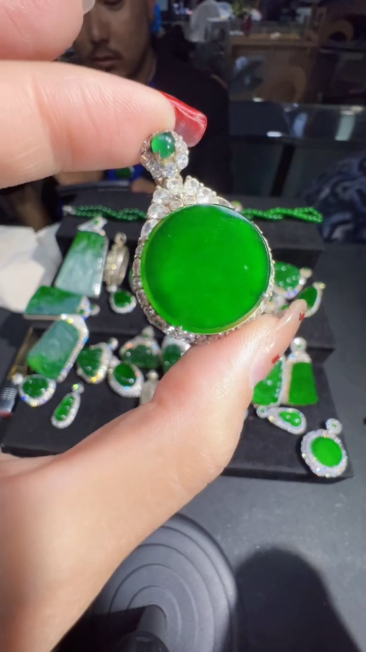 【闪购商品】定制翡翠未镶嵌无事牌商品多样性发货1