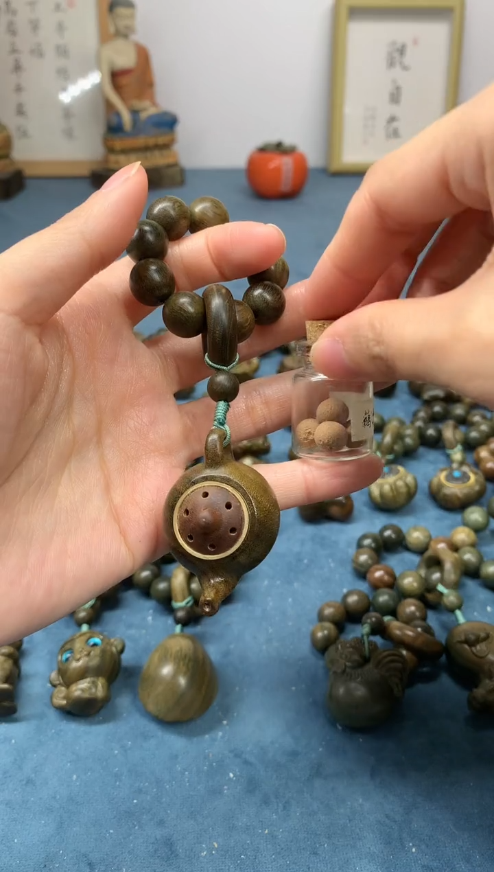 【闪购商品】维腊木（绿檀）把件把把壶香囊 送1瓶香丸