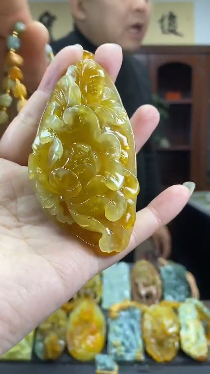 未镶嵌蛇纹石玉挂件【俊成珠宝】