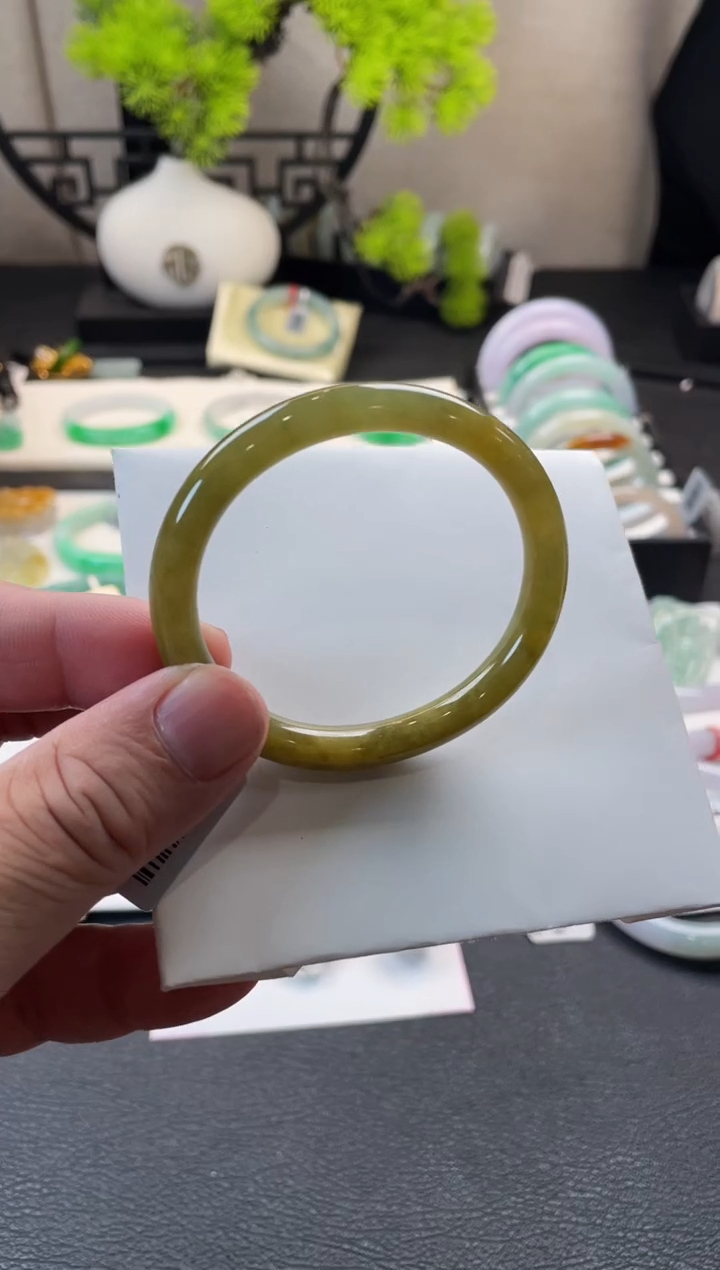 翡翠手镯未镶嵌53贵妃