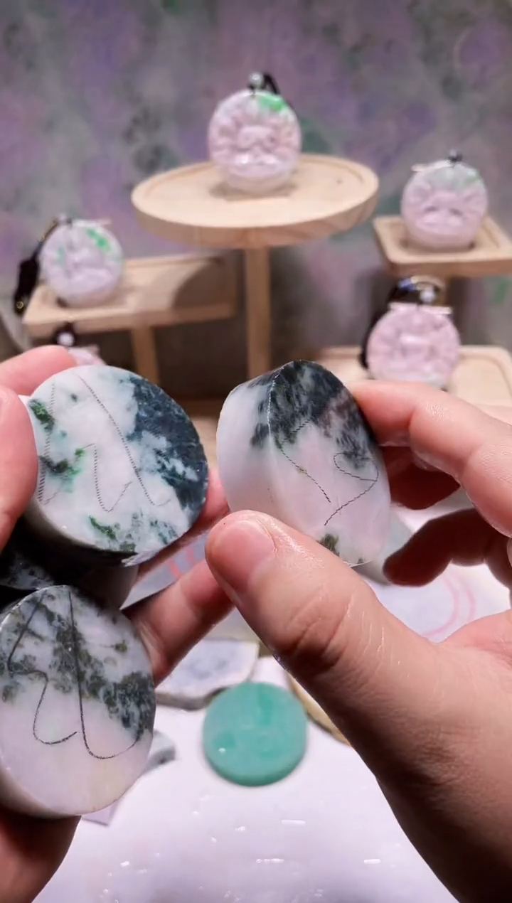 【闪购商品】翡翠颈饰未镶嵌0韩0翡翠珠宝229随机性发货