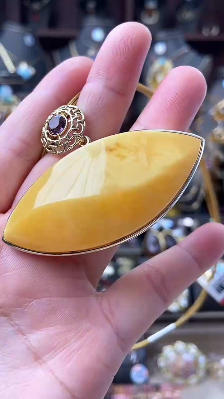 【闪购商品】琥珀颈饰银S925镶嵌蜜蜡吊坠