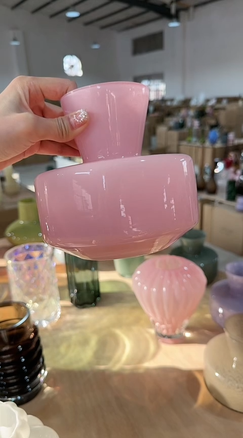 【闪购商品】玻璃粉色扁壶