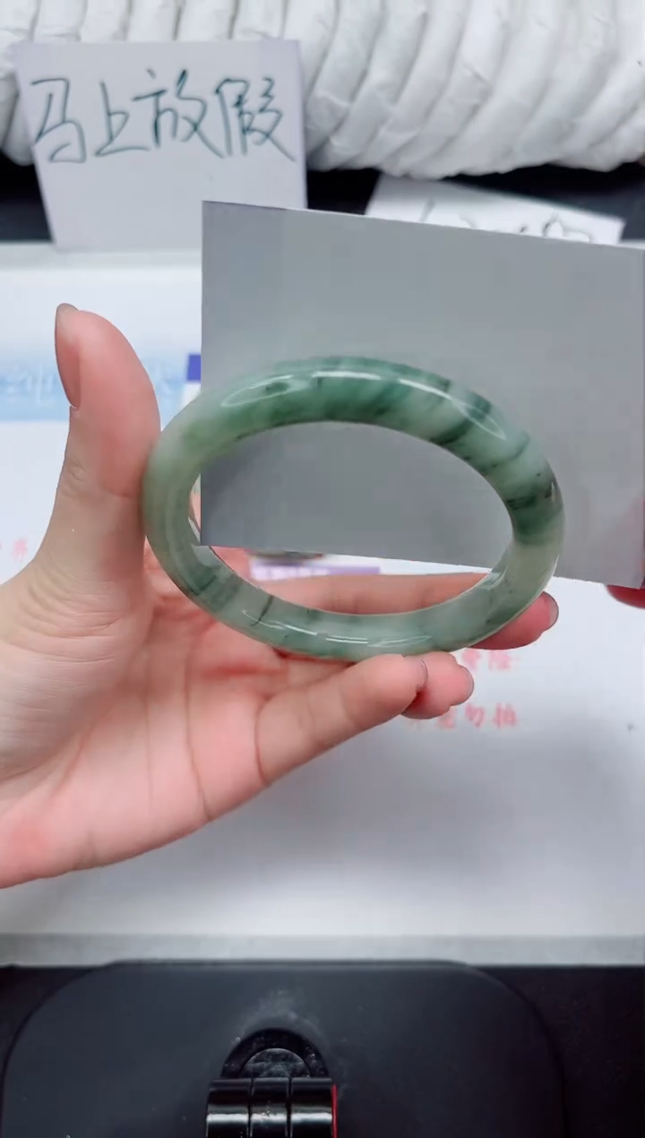 【闪购商品】石英质玉手镯未镶嵌115#57.9