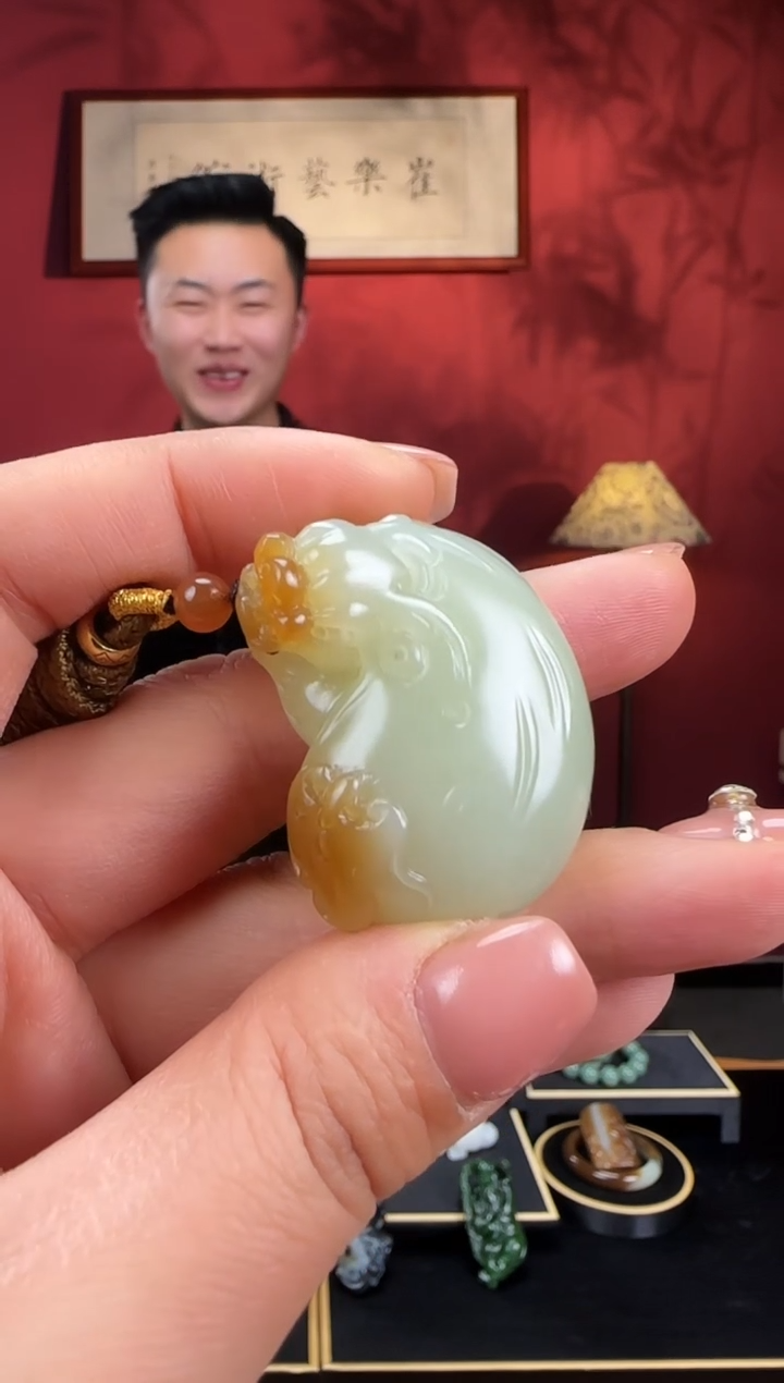 未镶嵌和田玉挂件m40糖黄貔貅