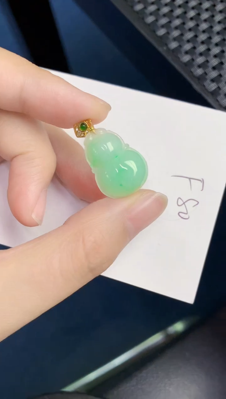 翡翠未镶嵌颈饰天然翡翠緬甸A貨