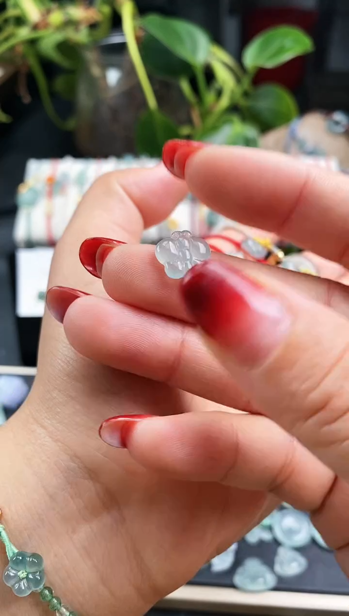 【闪购商品】翡翠戒指未镶嵌蝴蝶结