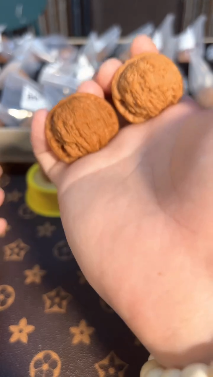 把件核桃240号核桃