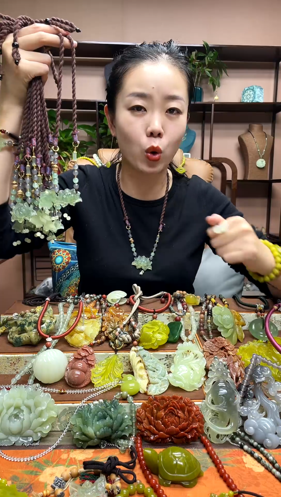 未镶嵌岫玉吊坠多样性发货发其中之一