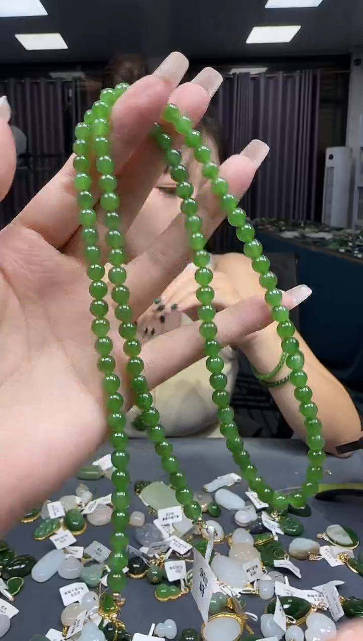 和田玉18K金镶嵌挂件1