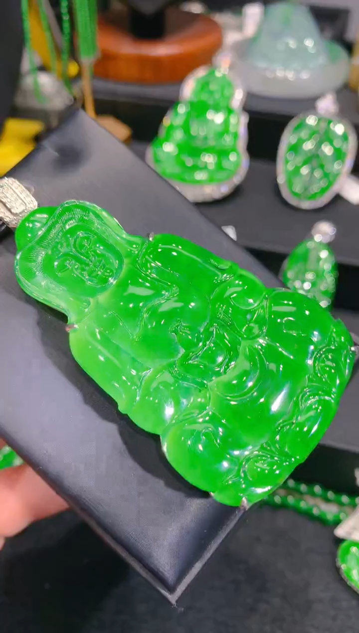 【闪购商品】翡翠颈饰银S925镶嵌67一季