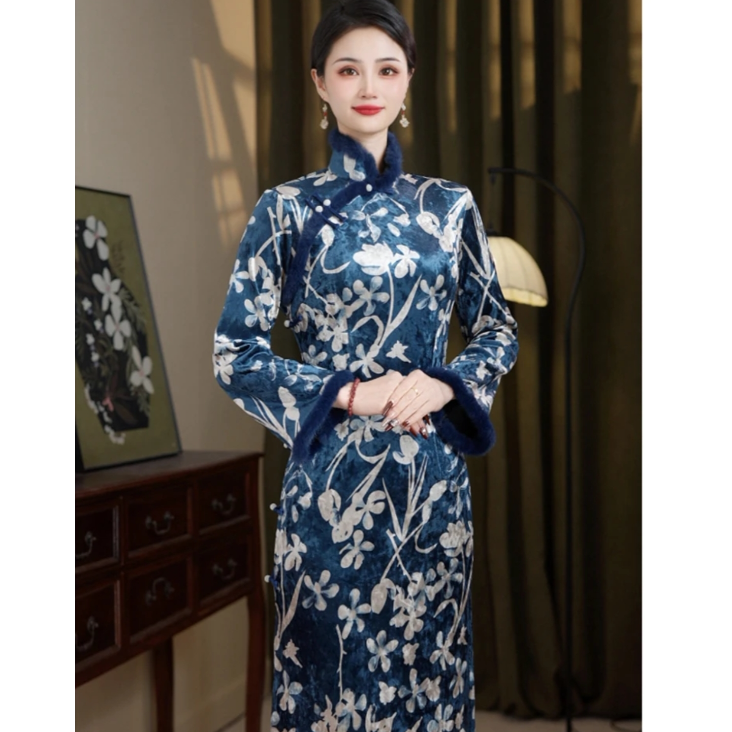 HXLJ-冬款加绒青花瓷侧八扣旗袍