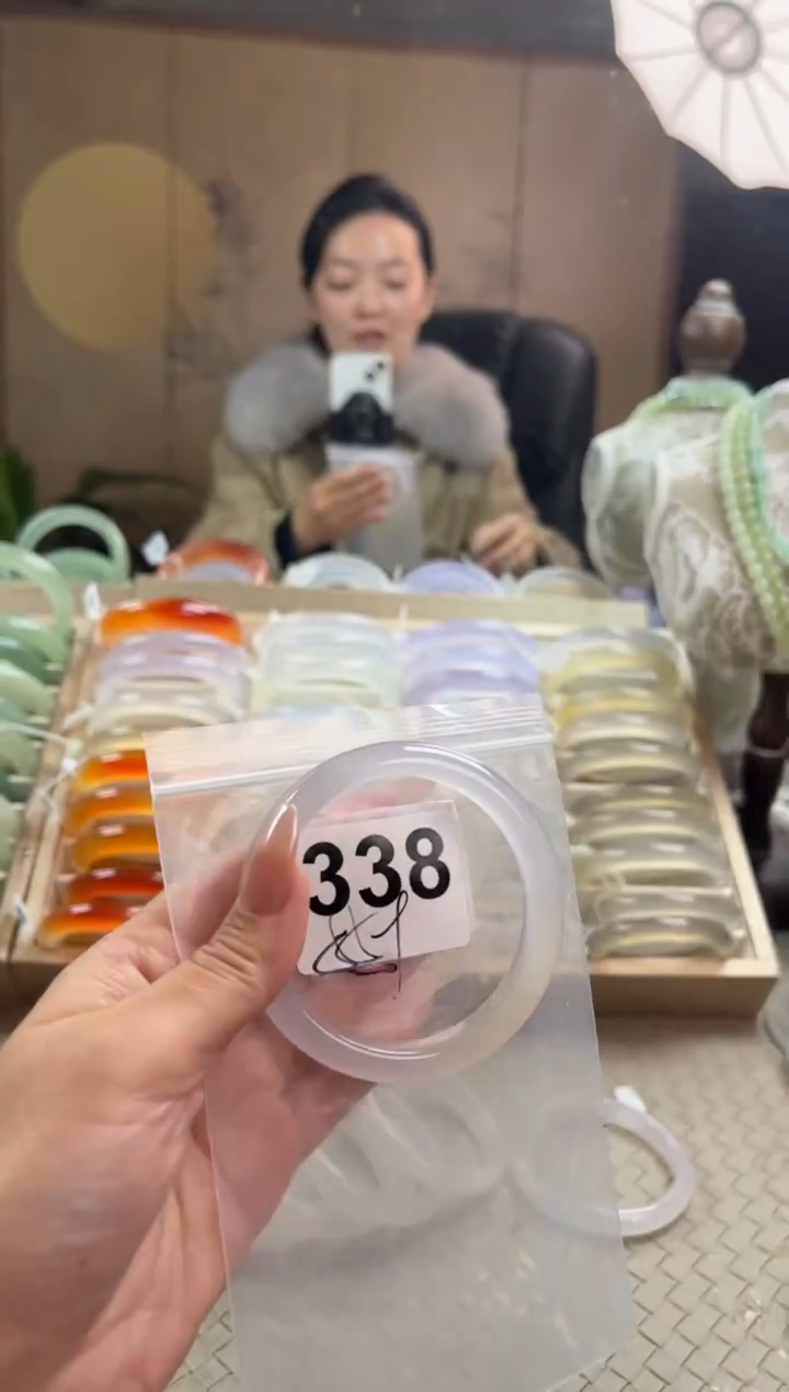 手镯玛瑙/玉髓未镶嵌338