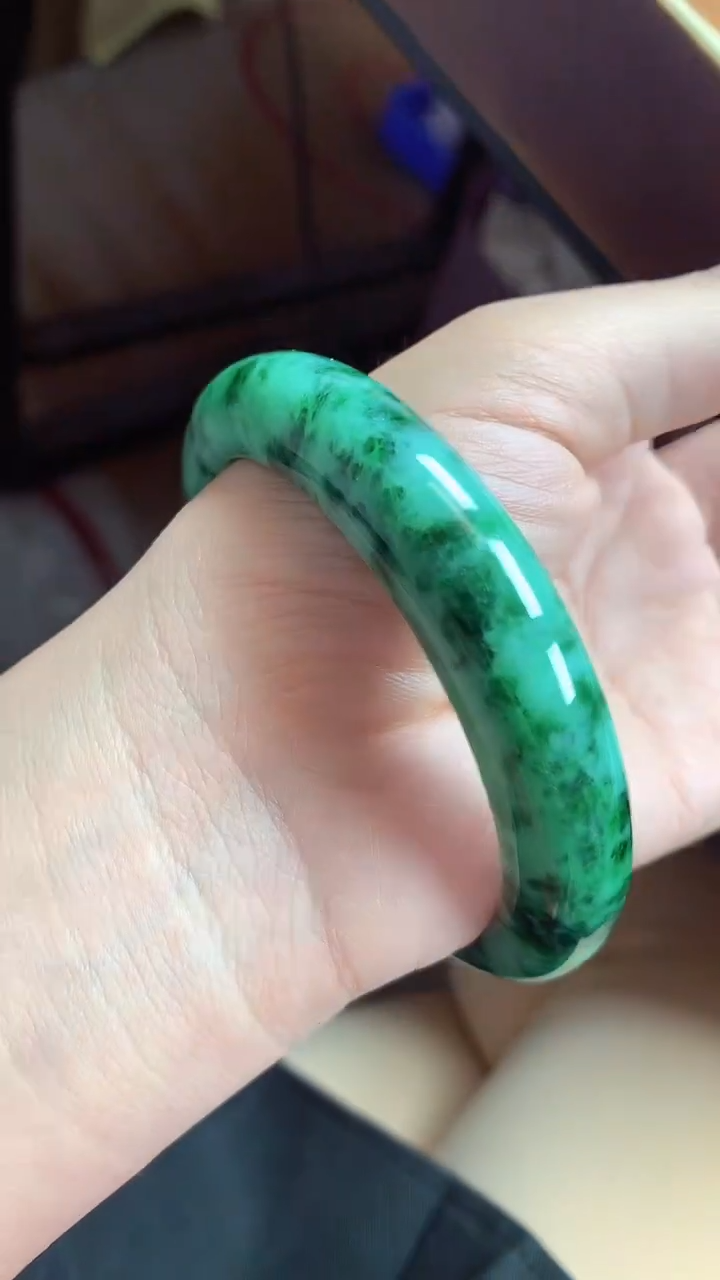 【闪购商品】翡翠手镯未镶嵌手镯