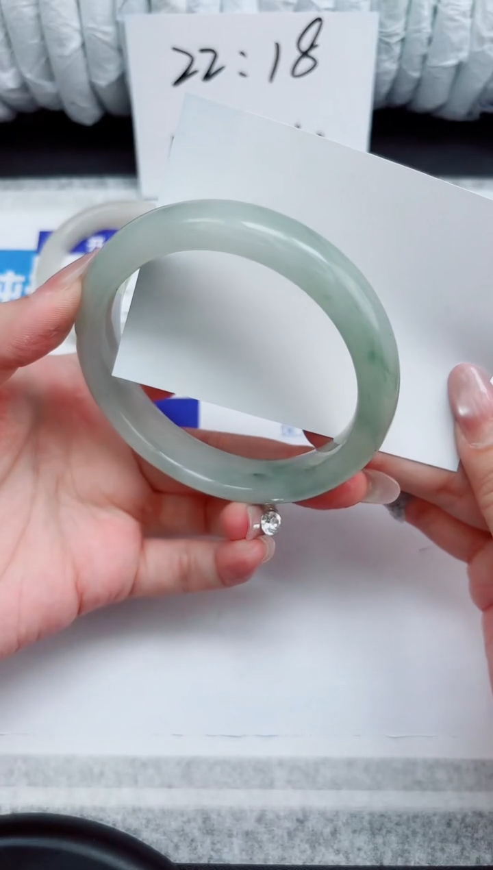 石英质玉手镯未镶嵌158-64.4