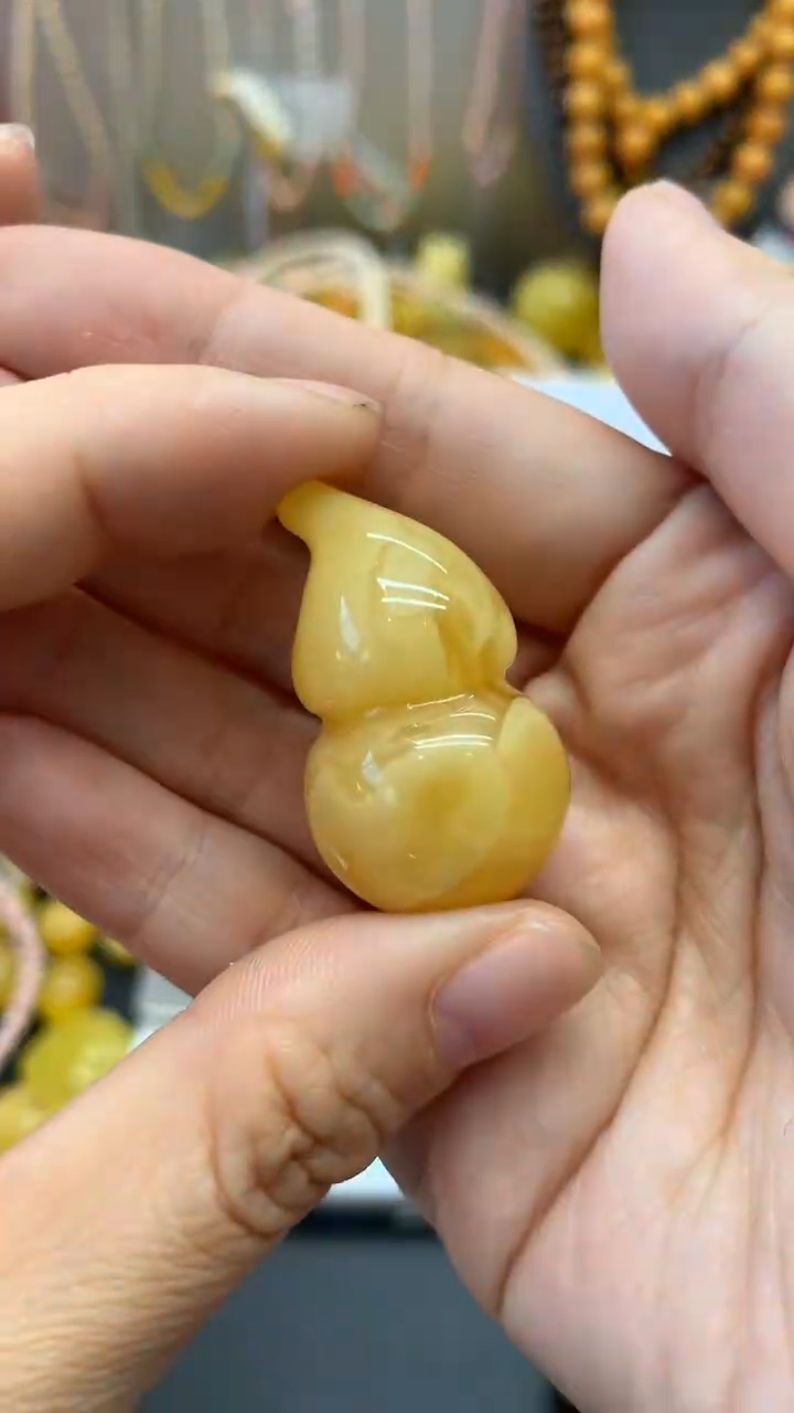 【闪购商品】未镶嵌琥珀珠宝奇石840