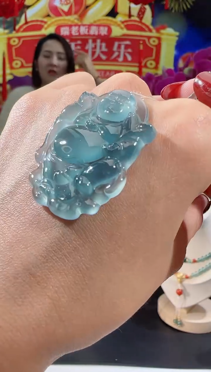 【闪购商品】翡翠吊坠(不含链)未镶嵌佛多样性发一