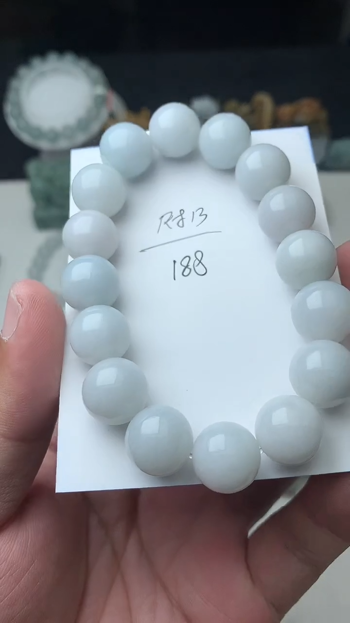 颈饰未镶嵌翡翠珠子13