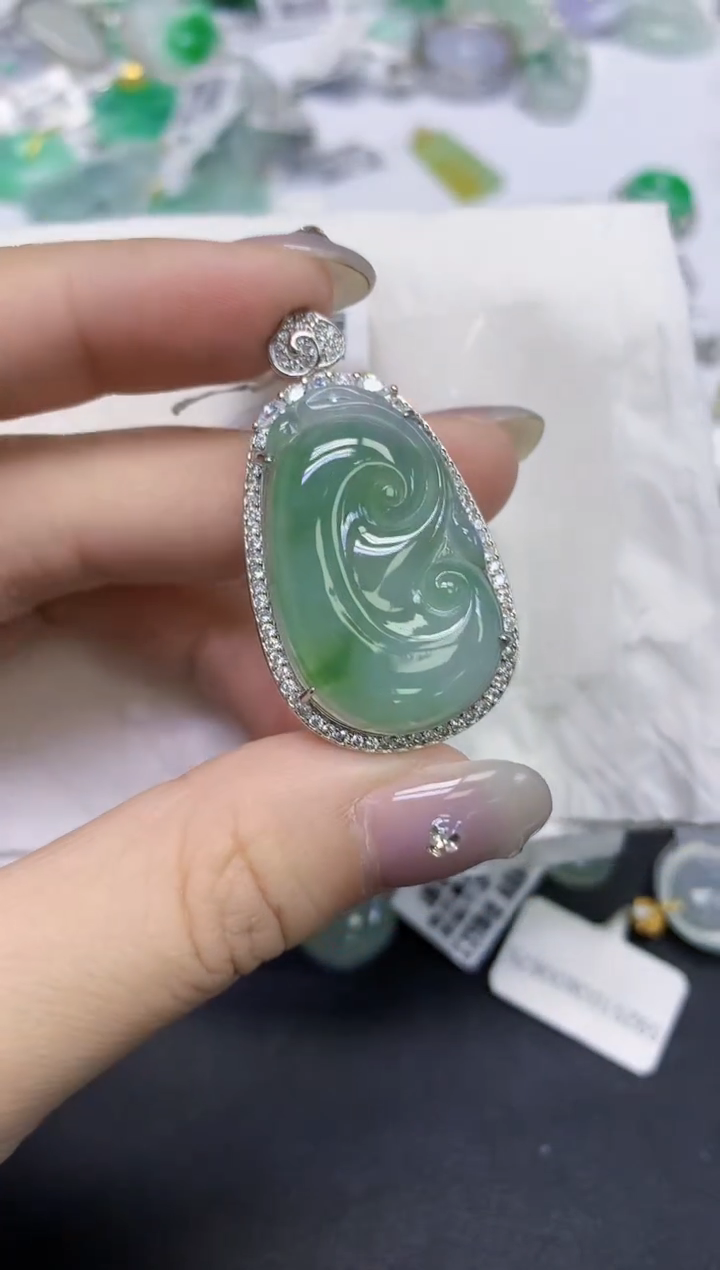 颈饰未镶嵌翡翠天然缅甸翡翠A货百元以上9元证书费自理