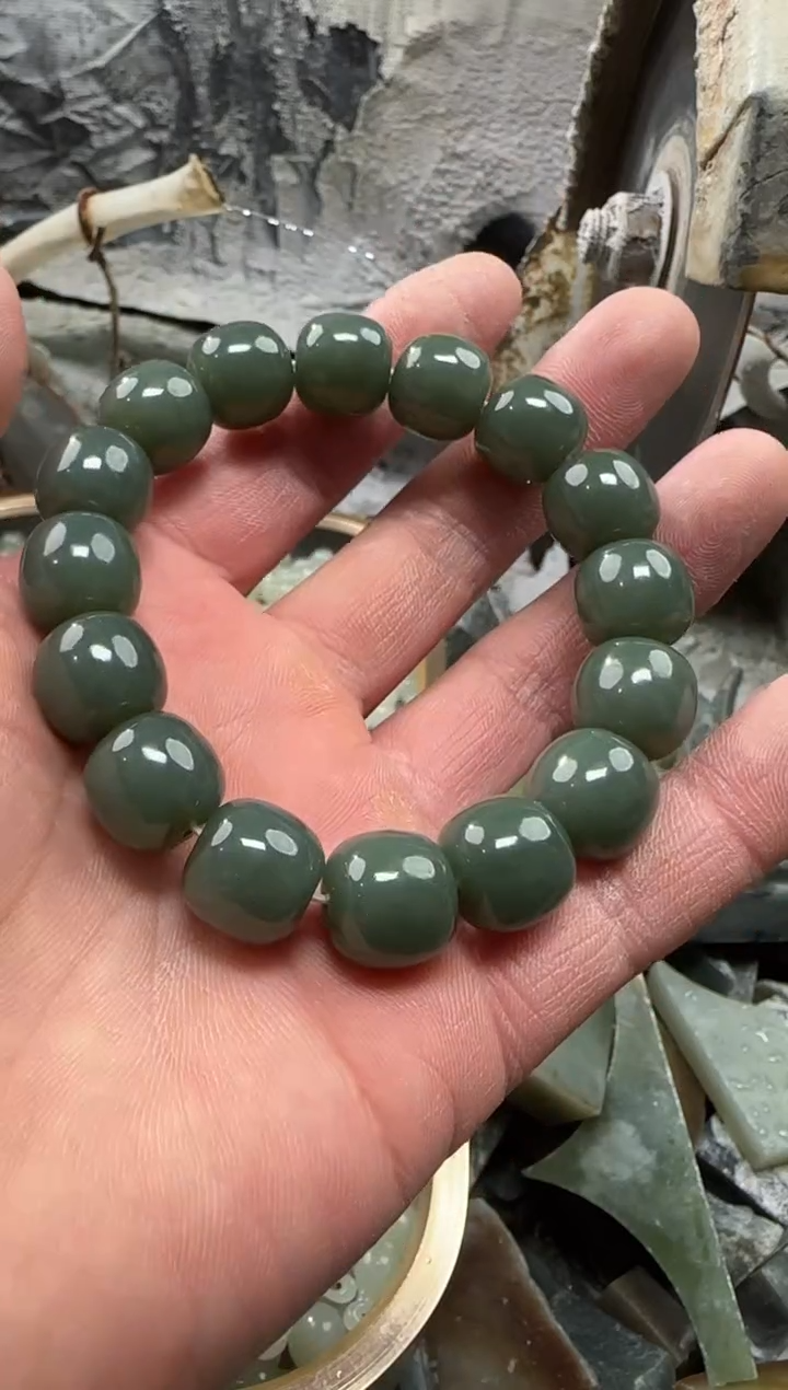 【闪购商品】和田玉颈饰未镶嵌手串多样性