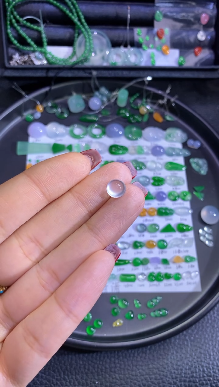 未镶嵌挂件翡翠蛋