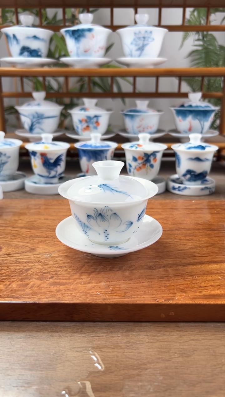 全品高冰荷花鱼聚130ml三才盖碗