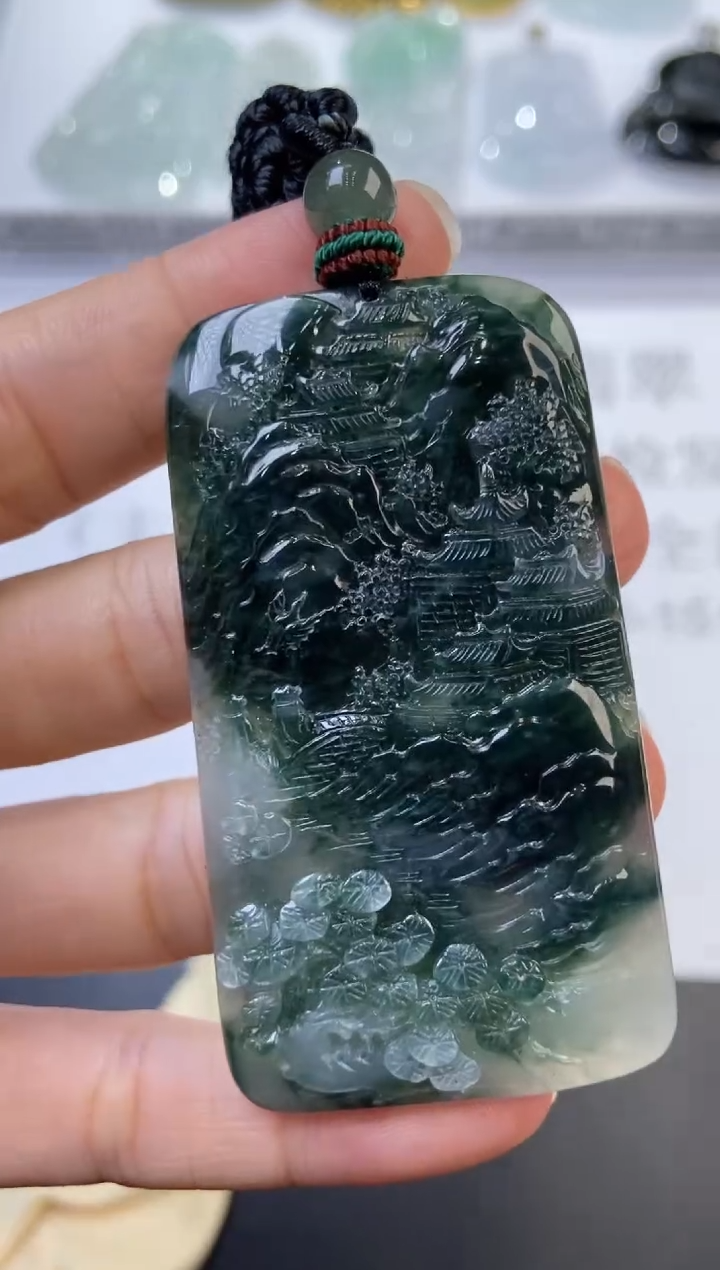 未镶嵌挂件翡翠356568  多人