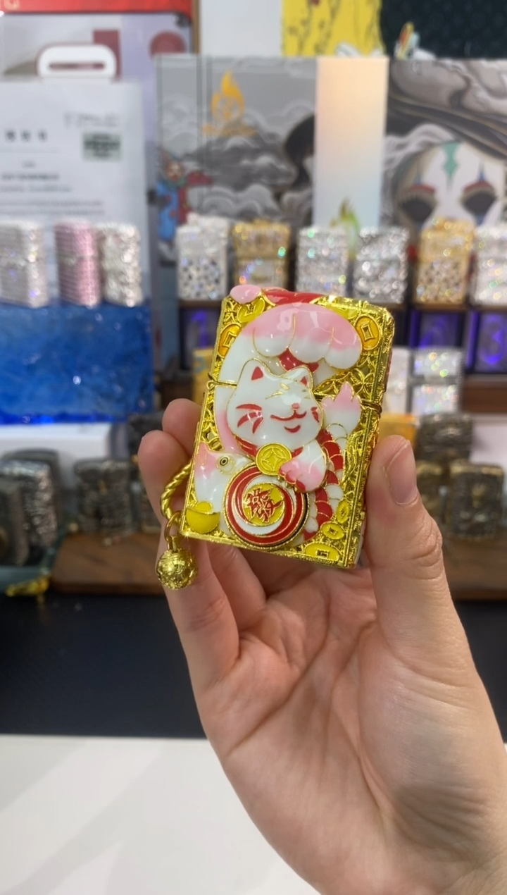 镜面ZIPPO夜光招财猫