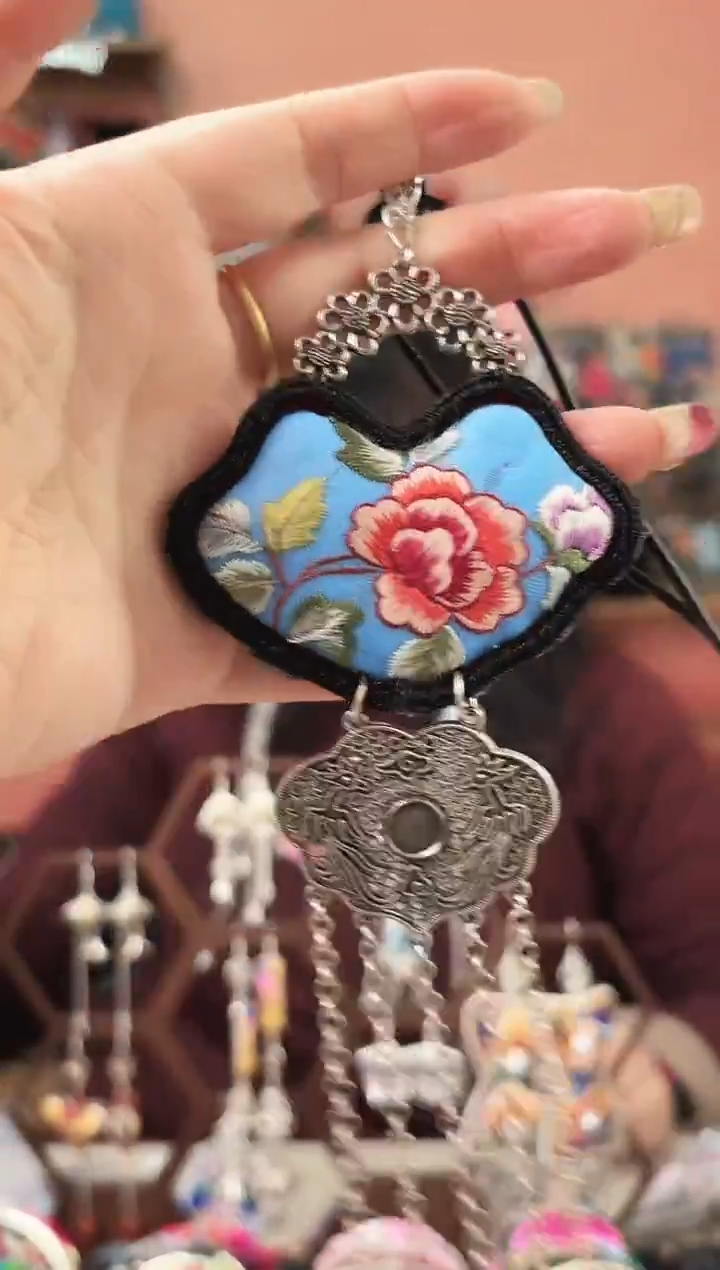 艺枝独绣手工饰品94