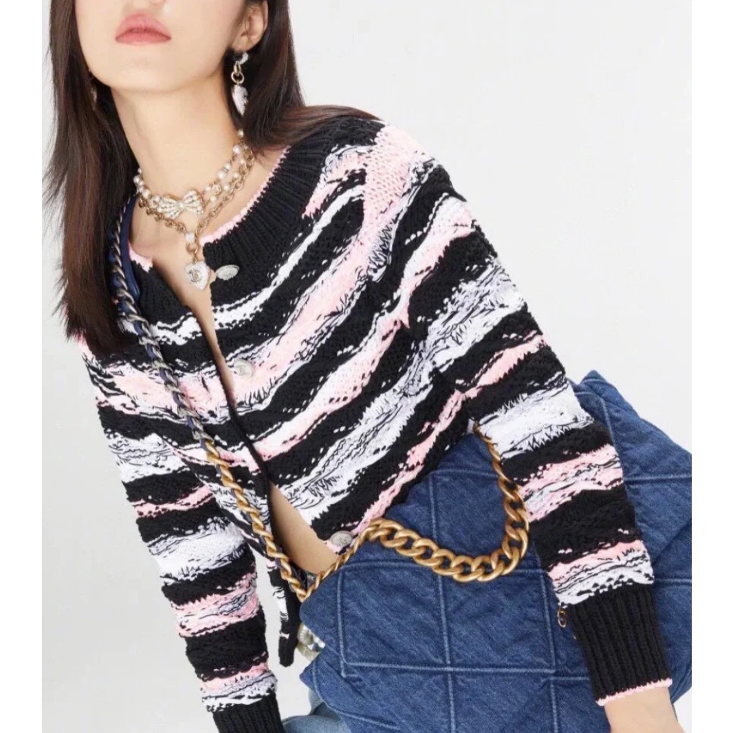 99新 Chanel/香奈儿 双双臻选/ss00241/香奈儿开衫36码