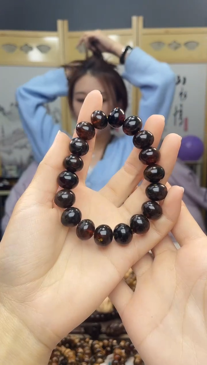 【闪购商品】琥珀裸石未镶嵌13+血翳手串