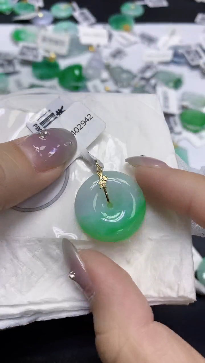 颈饰18K金镶嵌翡翠天然缅甸翡翠A货百元以上9元证书费自理