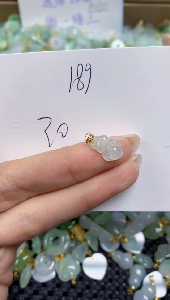 【闪购商品】翡翠颈饰18K金镶嵌天然缅甸A货翡翠