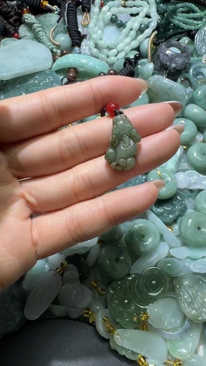 吊坠(不含链)未镶嵌翡翠1