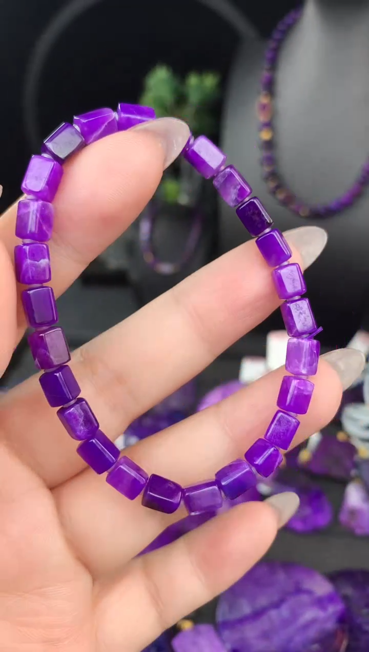 【闪购商品】苏纪石（舒俱来）手链未镶嵌.